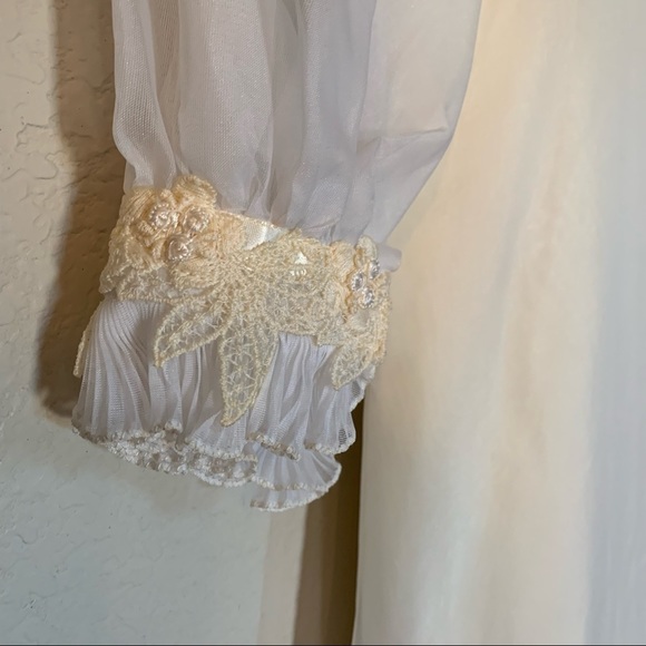 Vintage Wedding Dress w/extra long Lace Tule Cathedral Veil UNION MADE - Picture 5 of 14